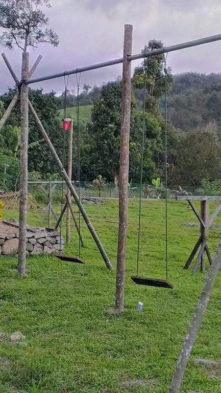 Kampung Poring Kinabalu Poring Vacation Lodge מראה חיצוני תמונה